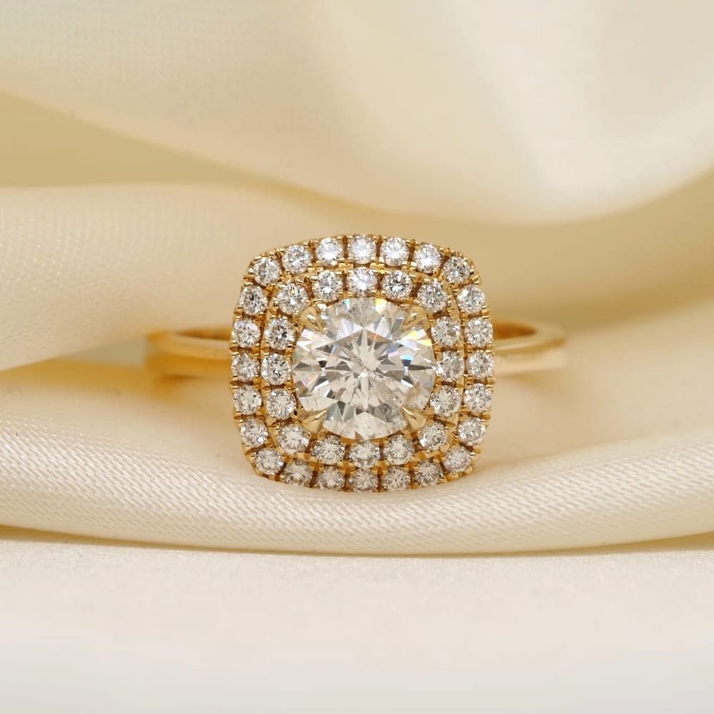 1.48 ct tw Double HaloRund Brilliant Cut Diamond 18K Yellow Gold Engagement Ring