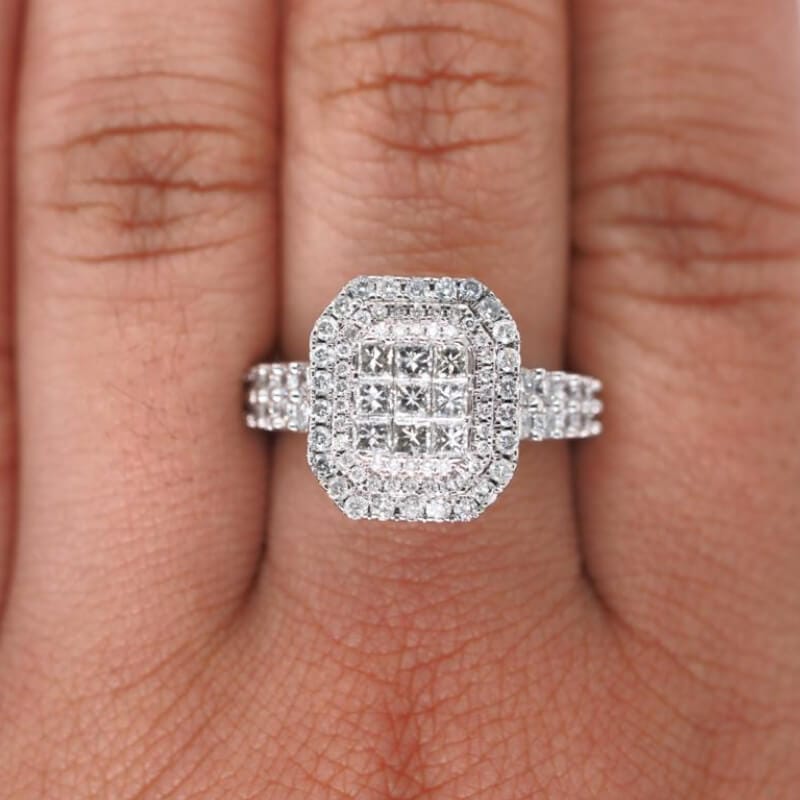 1.54 ct tw Princess & Round Brilliant Cut Diamond 14K White Gold Halo Engagement Ring