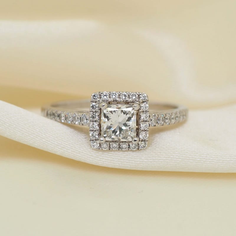 0.95 ct tw Princess Cut Diamond in Platinum Halo Engagement Ring