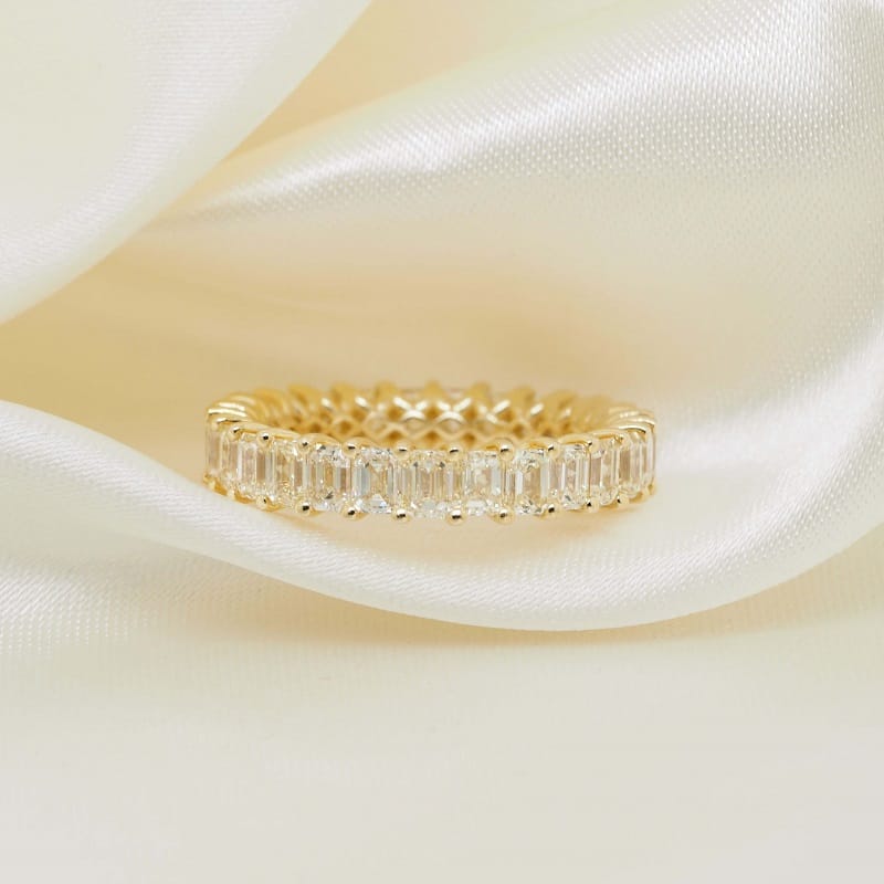 4.19 ct Emerald Cut Diamond Full Circle Eternity 18K Yellow Gold Band