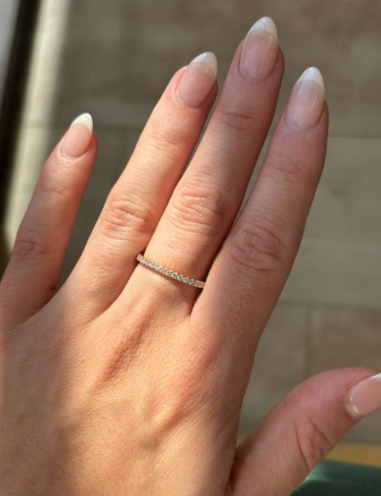 18kyg Natural Diamond Eternity Band 0.60cttw 1.92gr