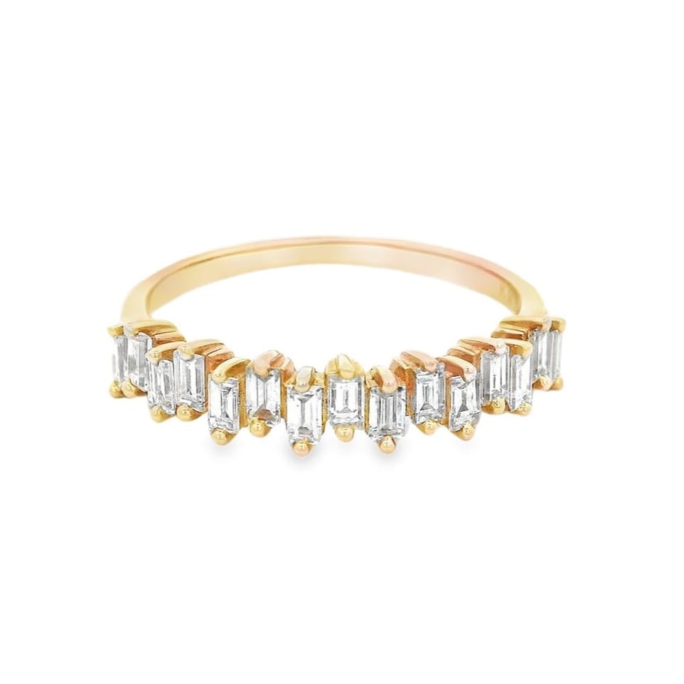 Elegant Rose Gold Diamond Ring