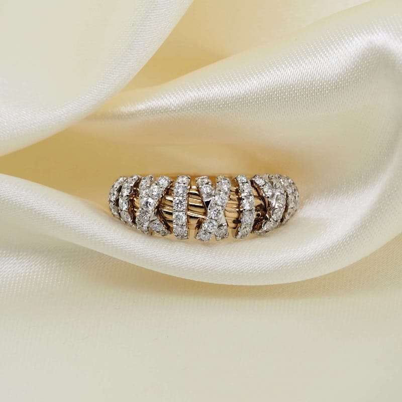 0.8 ct Round Briliant Cut Diamond 14K Yellow Gold X Ring