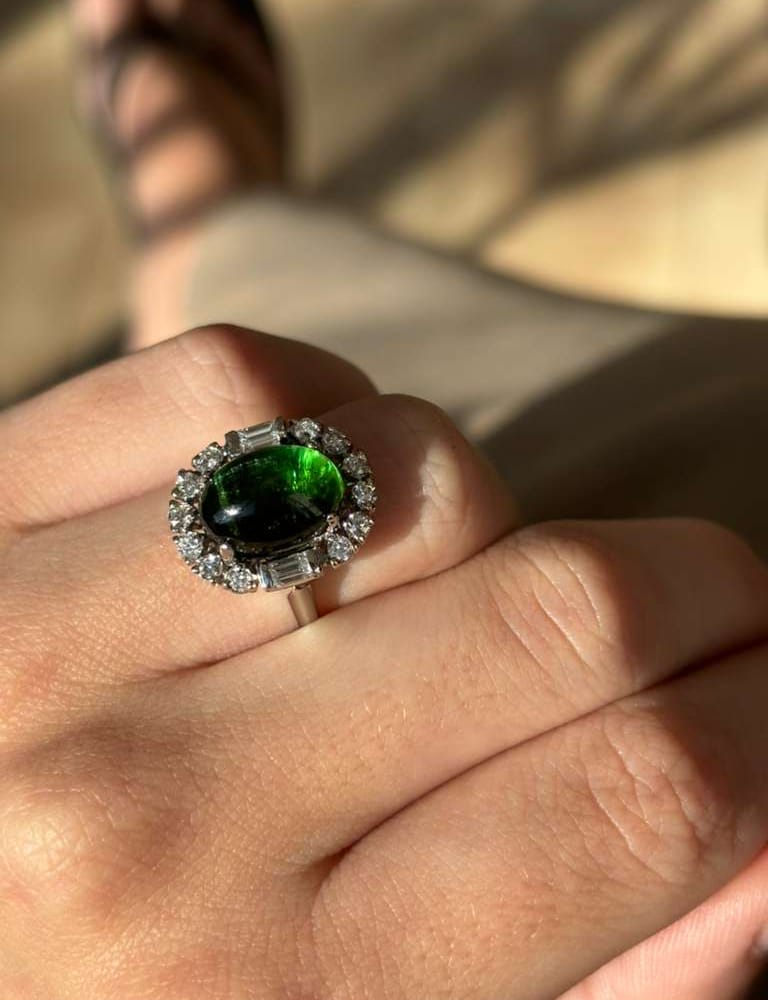 21kwg Tigers Eye Tourmaline 3.3ct Diamonds 0.60cttw