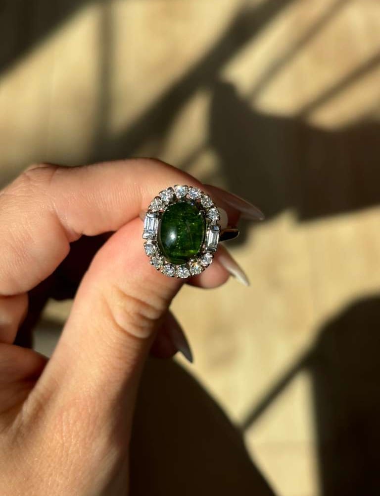 21kwg Tigers Eye Tourmaline 3.3ct Diamonds 0.60cttw