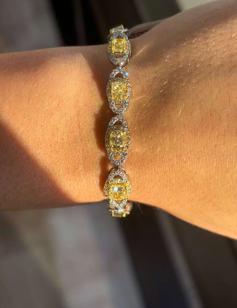 18kwg ylw/Wht Diamond Bracelet ylw-6.65ct White 2.08ct 8.73cttw