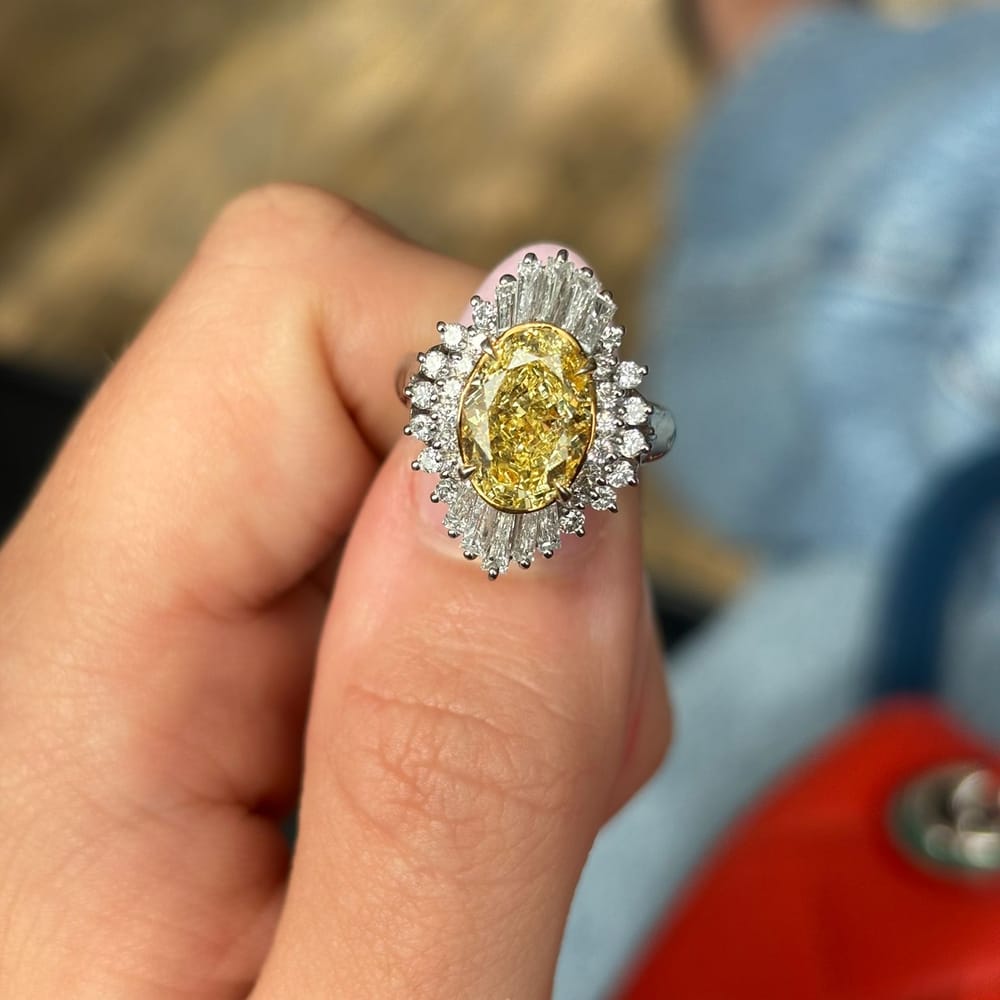 3.02 LG 670447989b Intense Yellow Oval Diamond Ring with 1.70 Natural sides